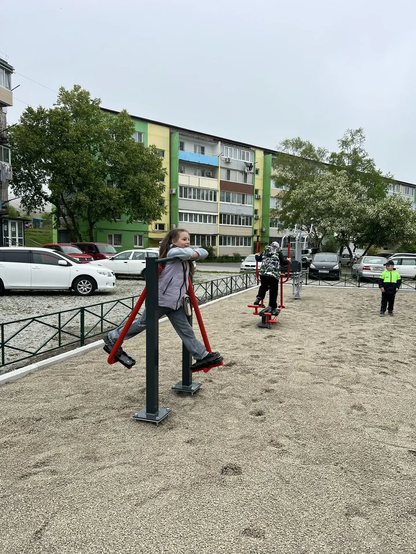 В Зарубино завершилось благоустройство спортивной площадки, установленной по конкурсу "Твой проект" 