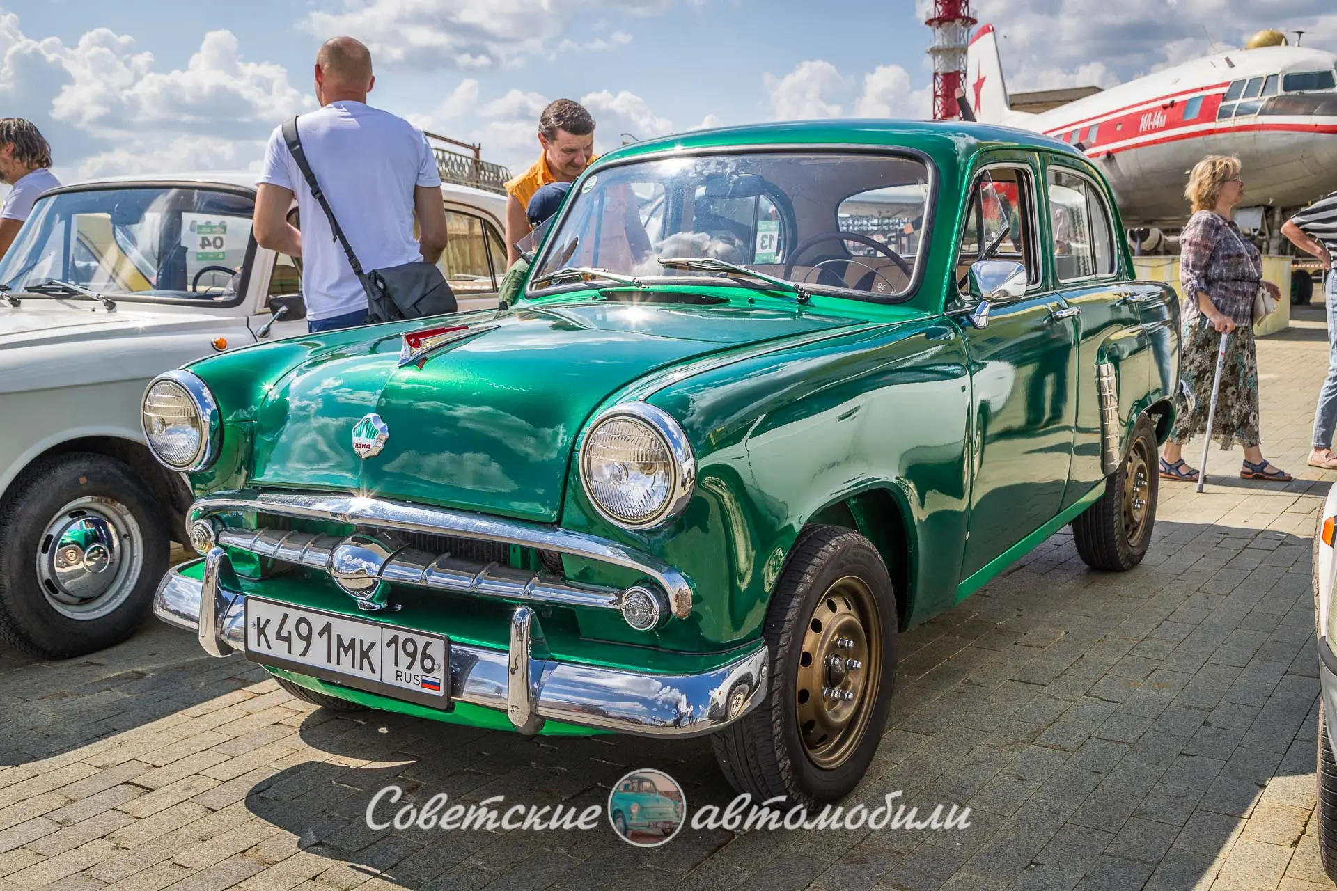 Москвич 402