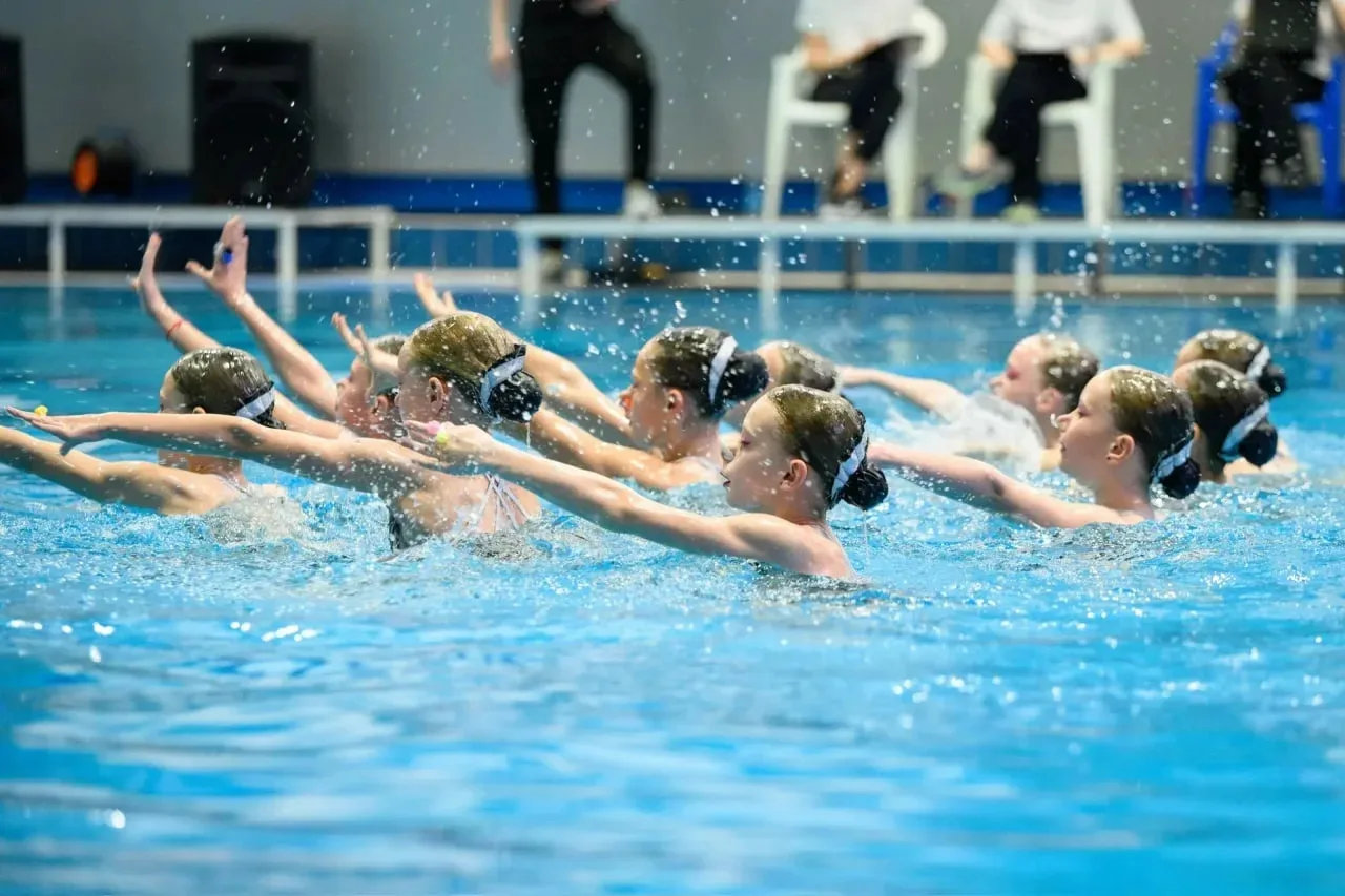 🏊‍♀️ Крымские спортсменки — призёры Первенства ЮФО по синхронному плаванию