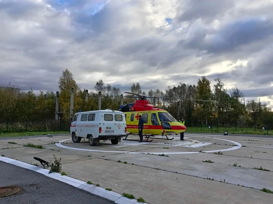 🚁 Из Канашского медицинского центра вертолётом санавиации экстренно доставили в Респуб...