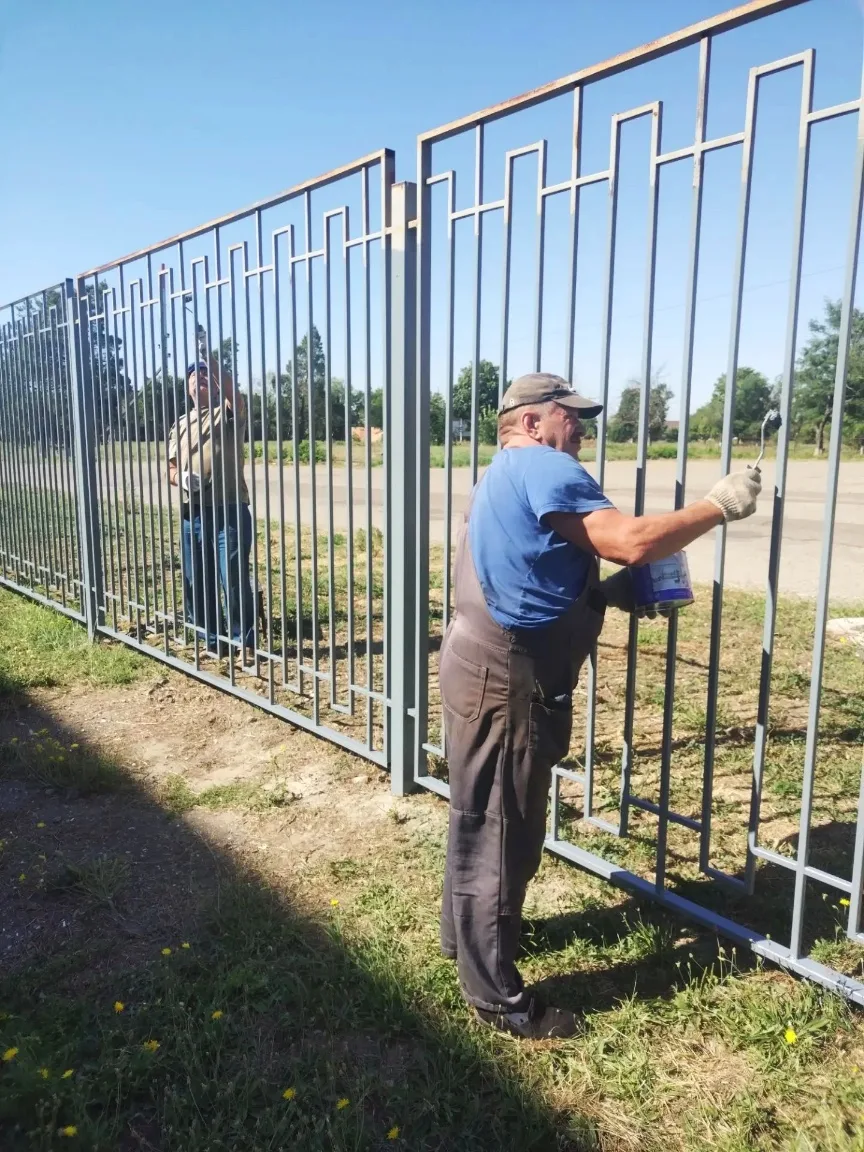 ✅ В августе 2026 года в здании спорткомплекса п. Комсомолец проведена работа по установ...