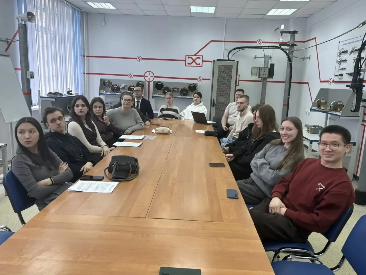 🎓 В рамках форума «Дни студенческой науки» на кафедре «Автоматика, телемеханика и связь на железнодо