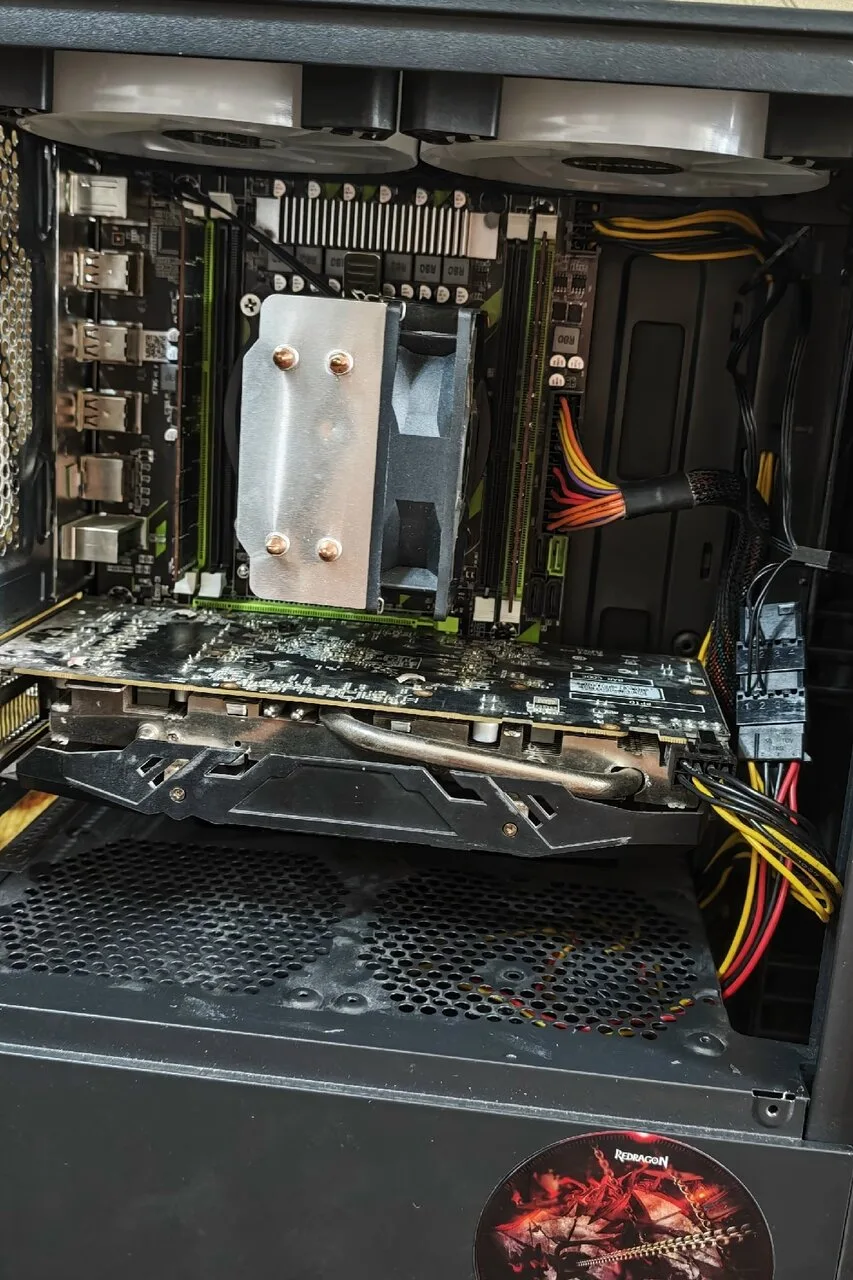 Продам игровой ПК X79 E5 2640v2, RX 570 4GB, 32GB DDR3, с монитором 24", б/у, 13000 руб.