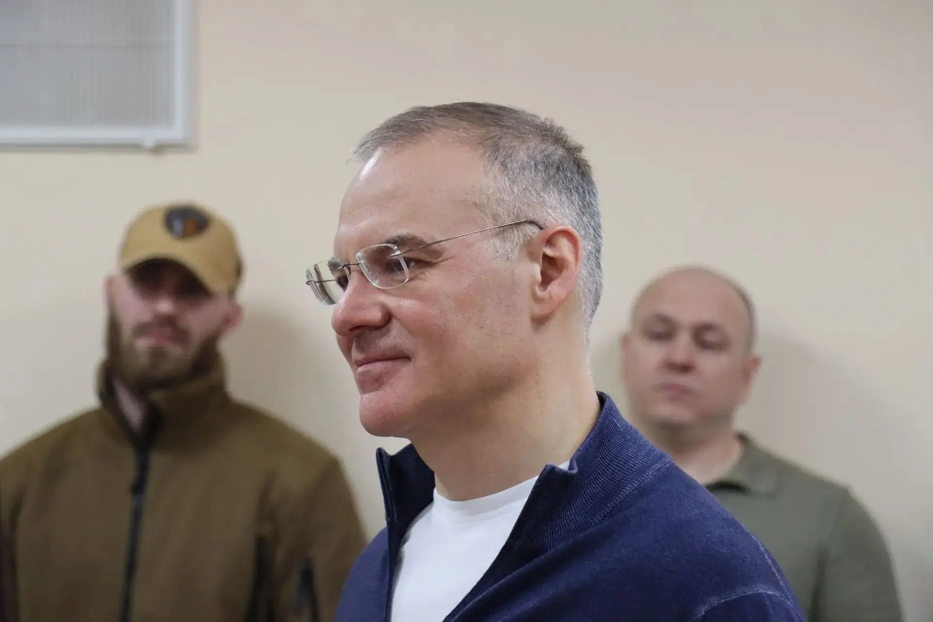 🎂 Когда рядом есть поддержка: депутат Госдумы Александр Коган поздравил сына погибшего участника СВО