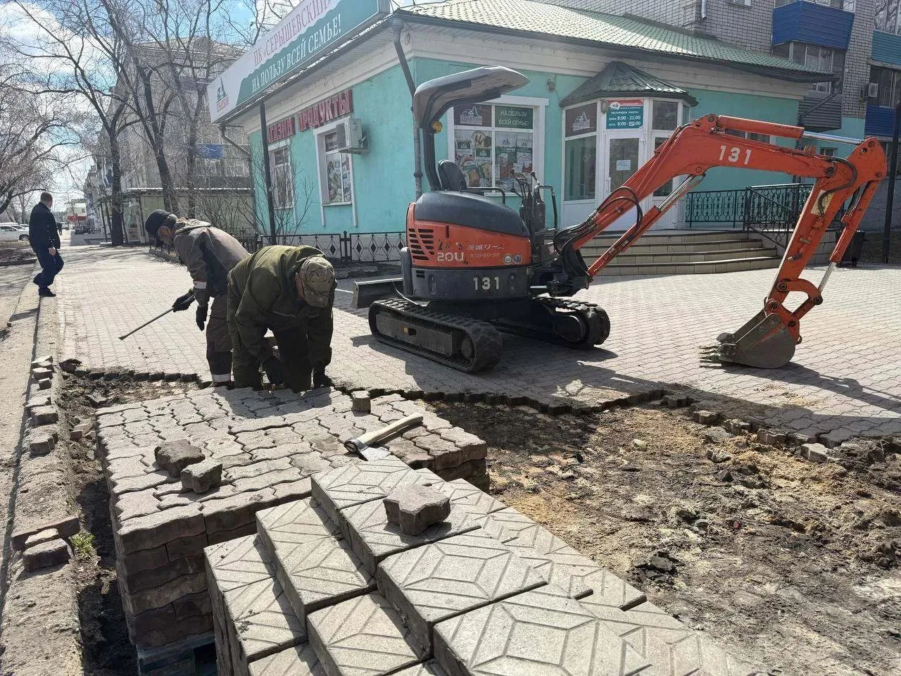 В 2026 году завершится благоустройство аллеи Молодёжи на улице Почтовая. 
Сейчас реализуется третий,