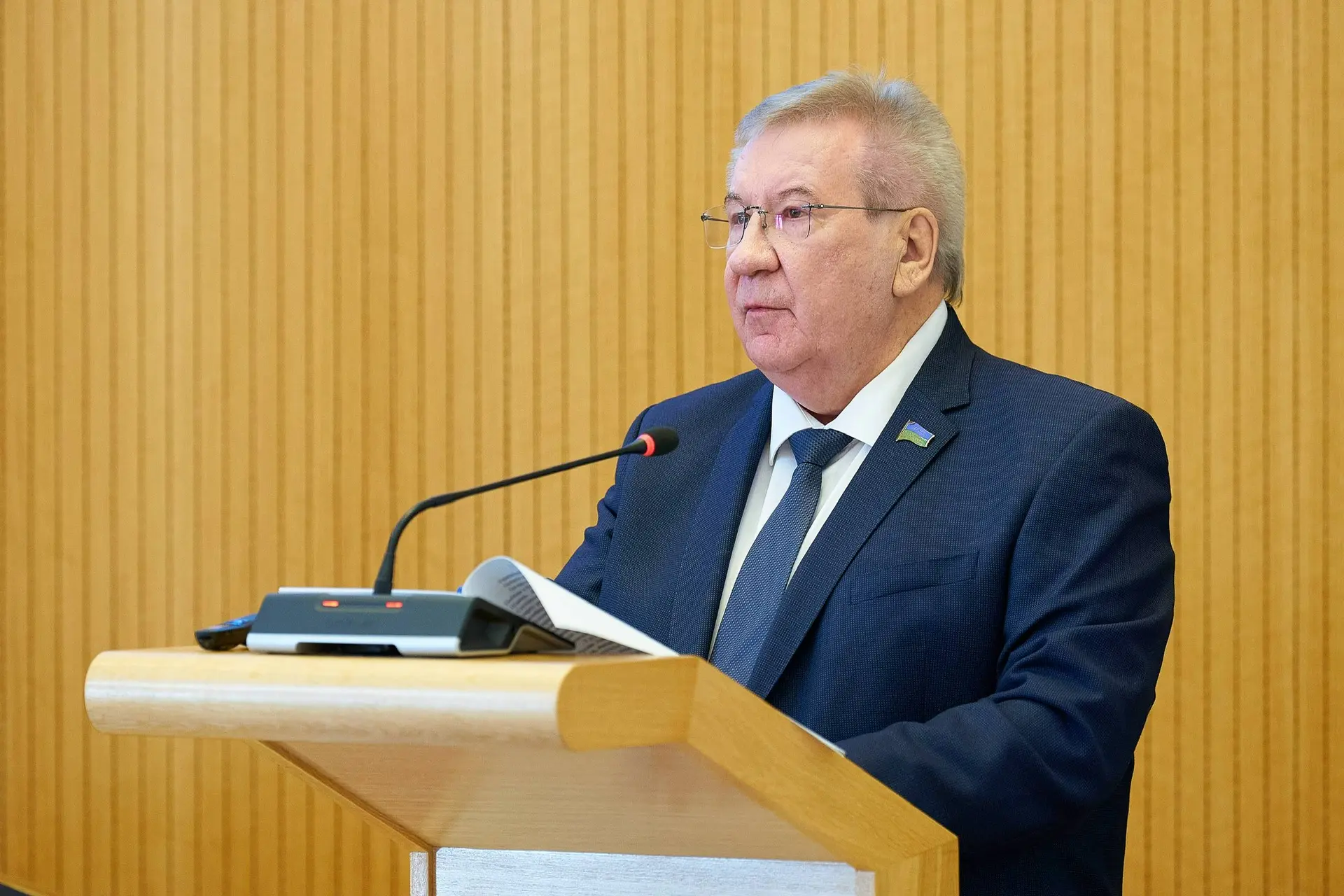На первом в этом году заседании Думы Югры ее председатель Борис Сергеевич Хохряков представил отчет 
