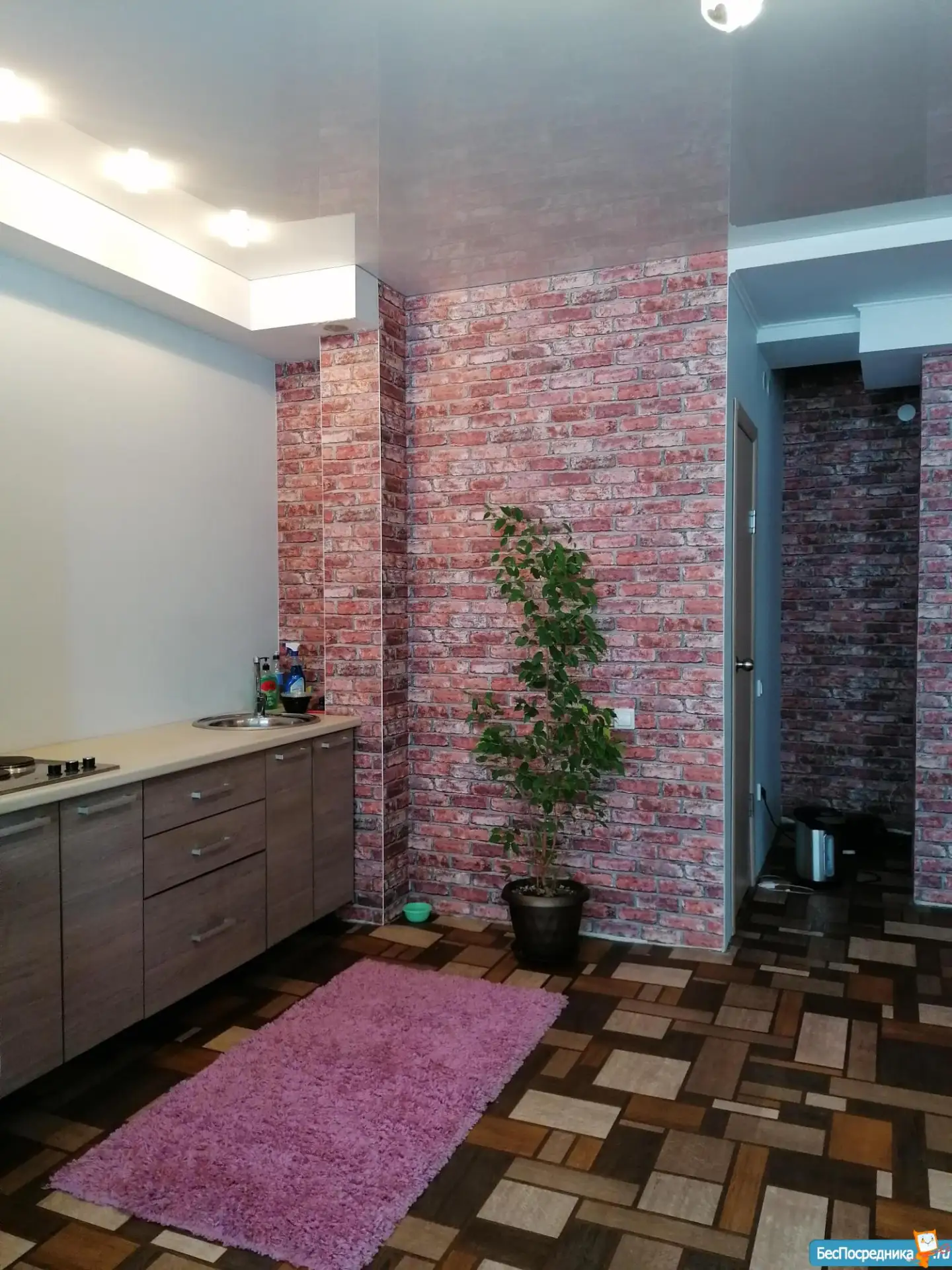 Сдам без посредников: 1-комнатная квартира, 36м² Цена: 25000 Адрес: Барнаул, Октябрьский р-н, улица 