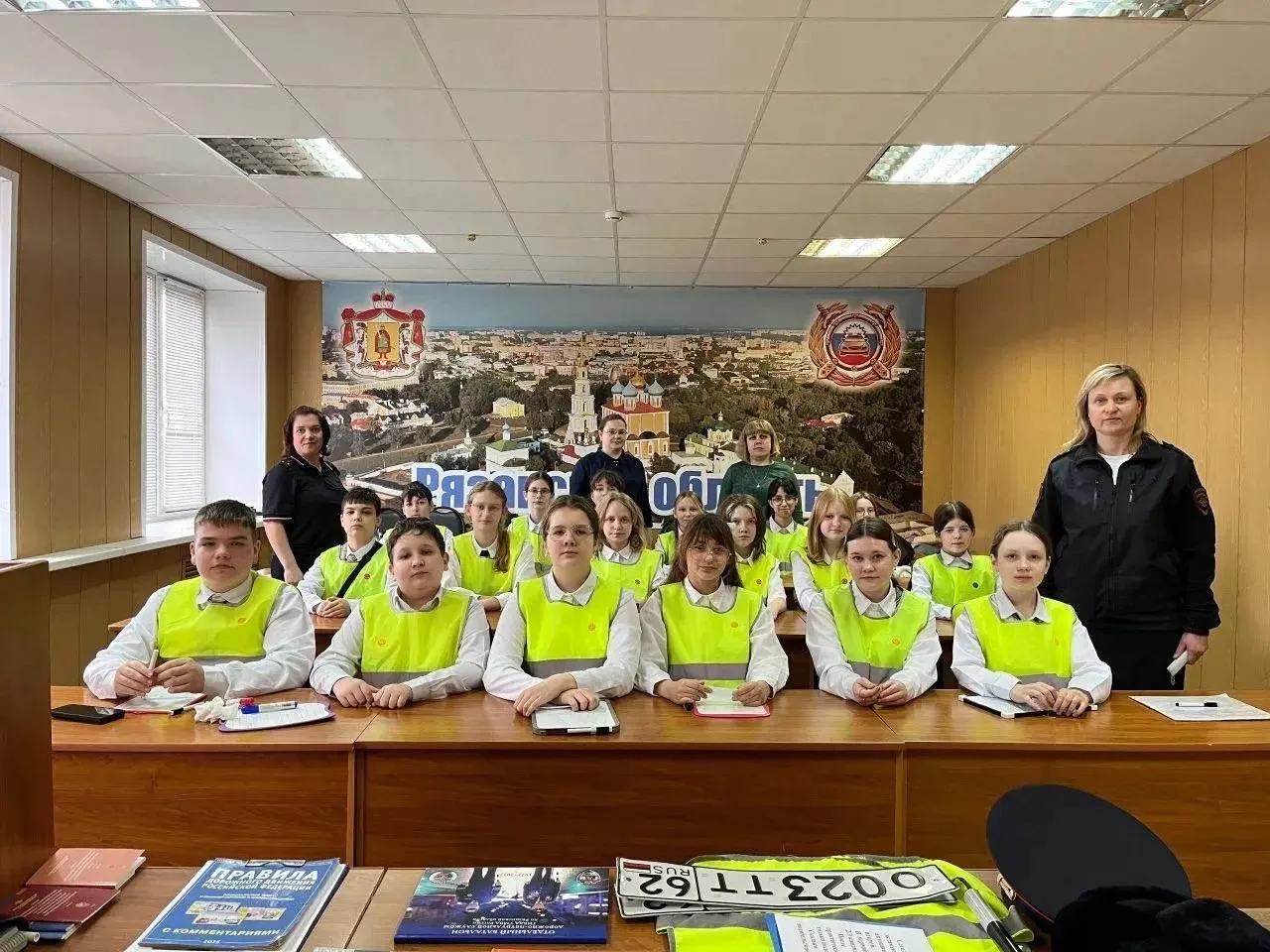 Математика на практике: рязанские школьники побывали в «патруле» ГАИ  В Рязани шестиклассники школы 