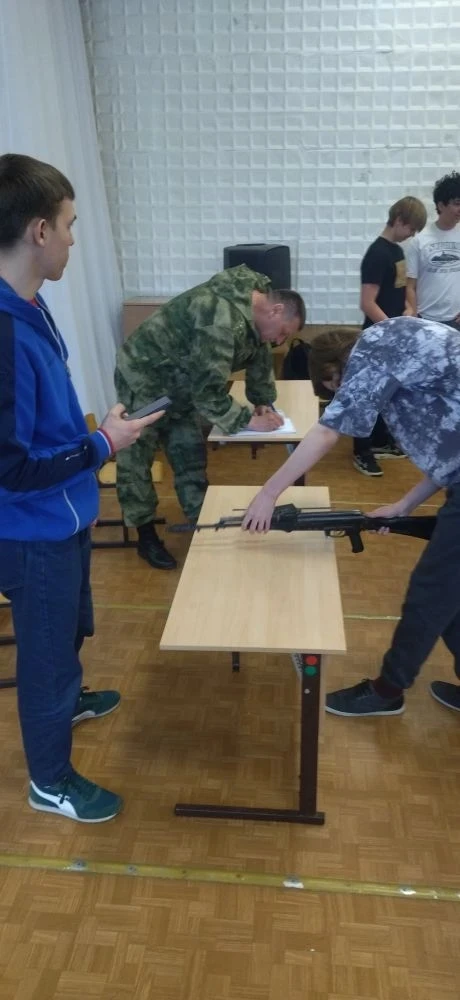 25 апреля в лицее состоялись профильные сборы по ОБЗР среди учащихся 8х классов.