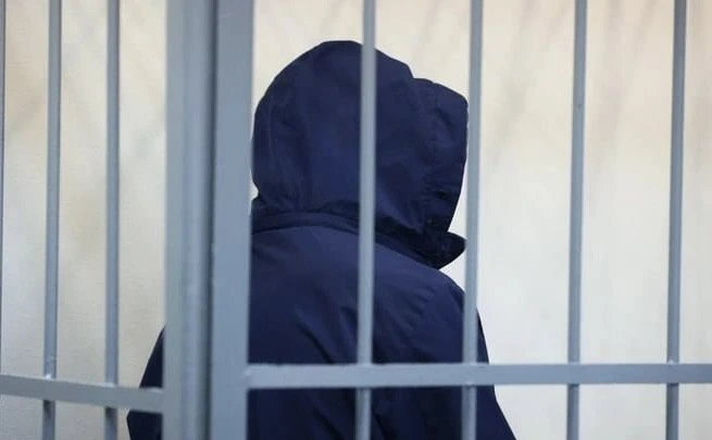 В Екатеринбурге курьера приговорили к 8 годам за секс с 15-летней девушкой. По версии б...