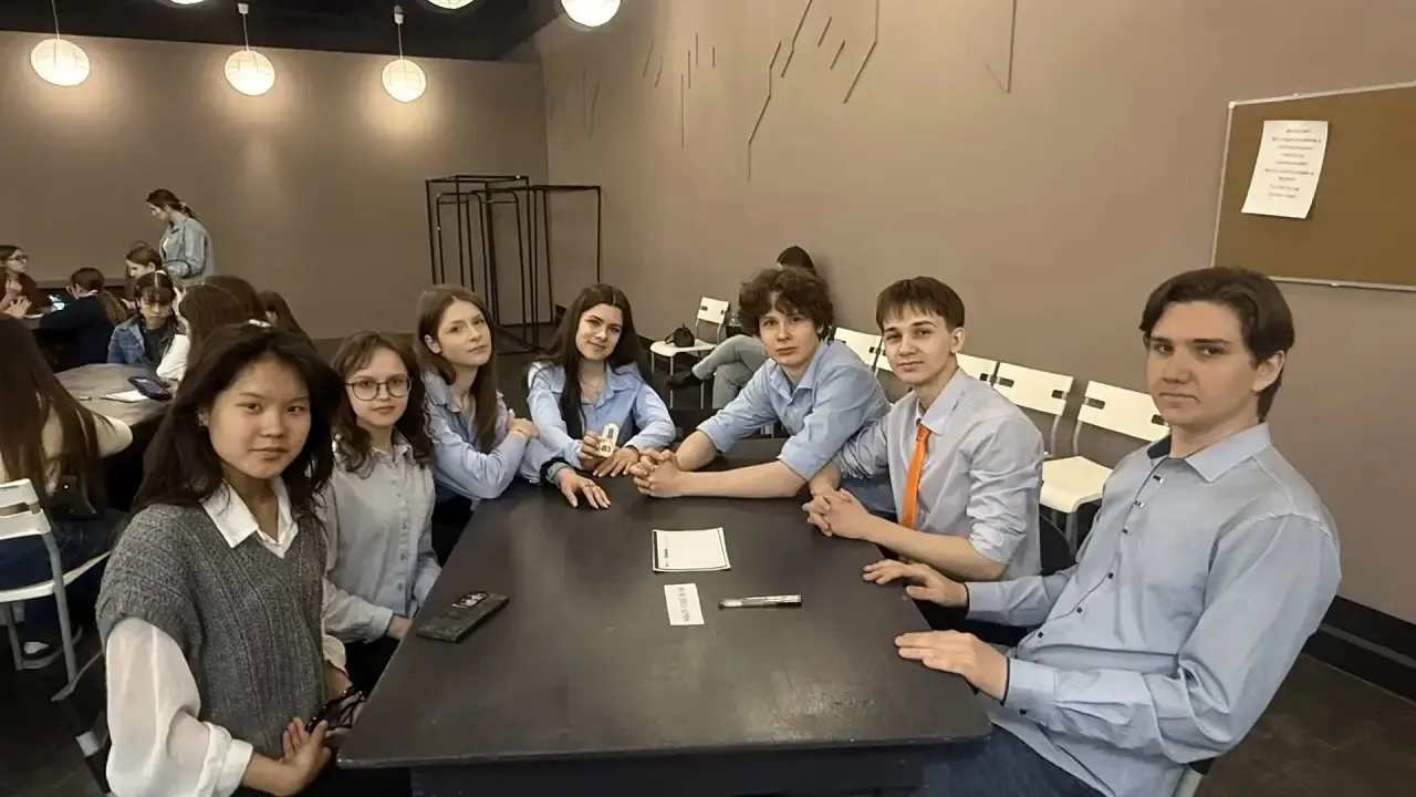 1 МАЯ, в праздник Весны и Труда спешим поделиться еще одной трудовой победой🏆   На неделе десятиклас