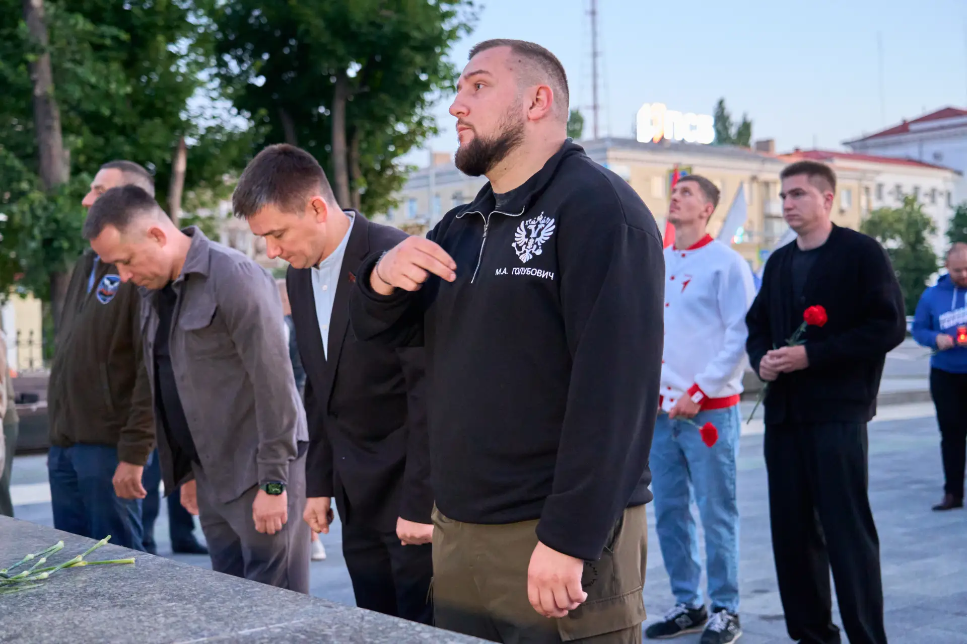 Традиционно вместе с коллегами и молодёжью мы собрались у обелиска Героям Великой Отечественной войн