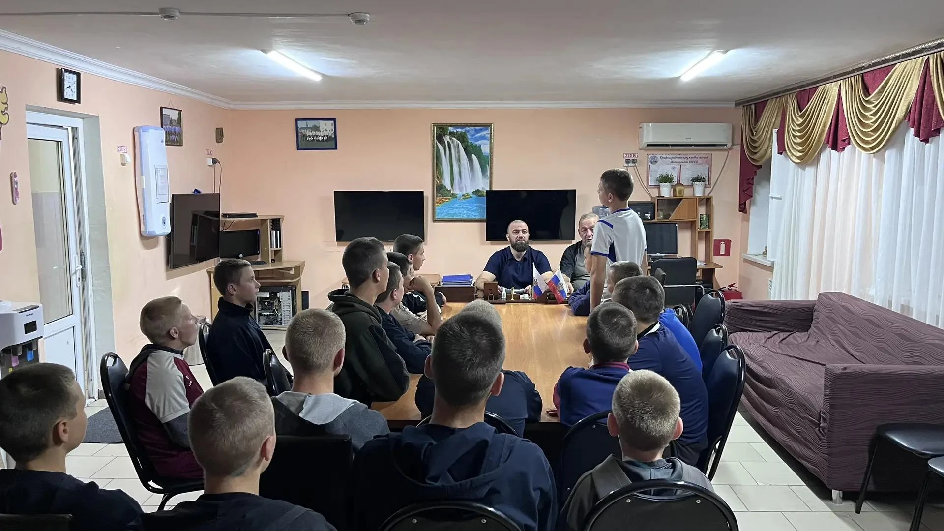 🤝 А что бы выбрали вы: сказать правду или промолчать?