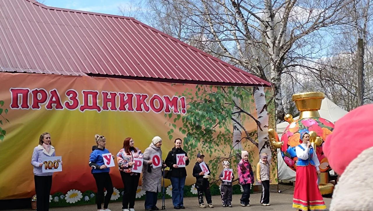 🎉 Сегодня в Веретее — Мологская ярмарка! Было шумно, весело и очень атмосферно 😍

Сотрудники Некоу