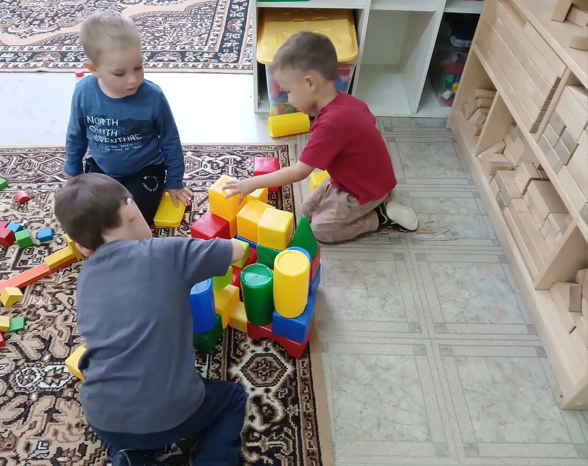 Игра "Юные строители" во второй младшей группе.