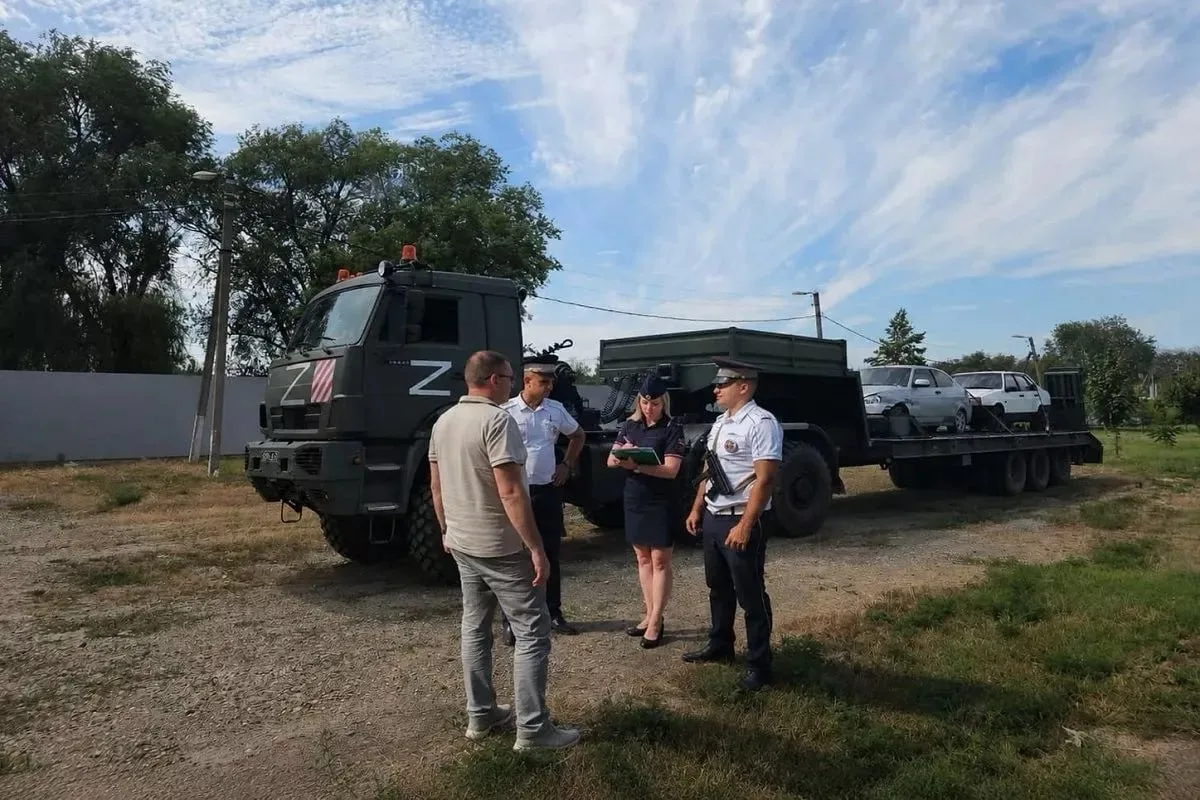 🚗 Конфискованные в Выселковском районе автомобили передали в зону СВО кубанские приставы.