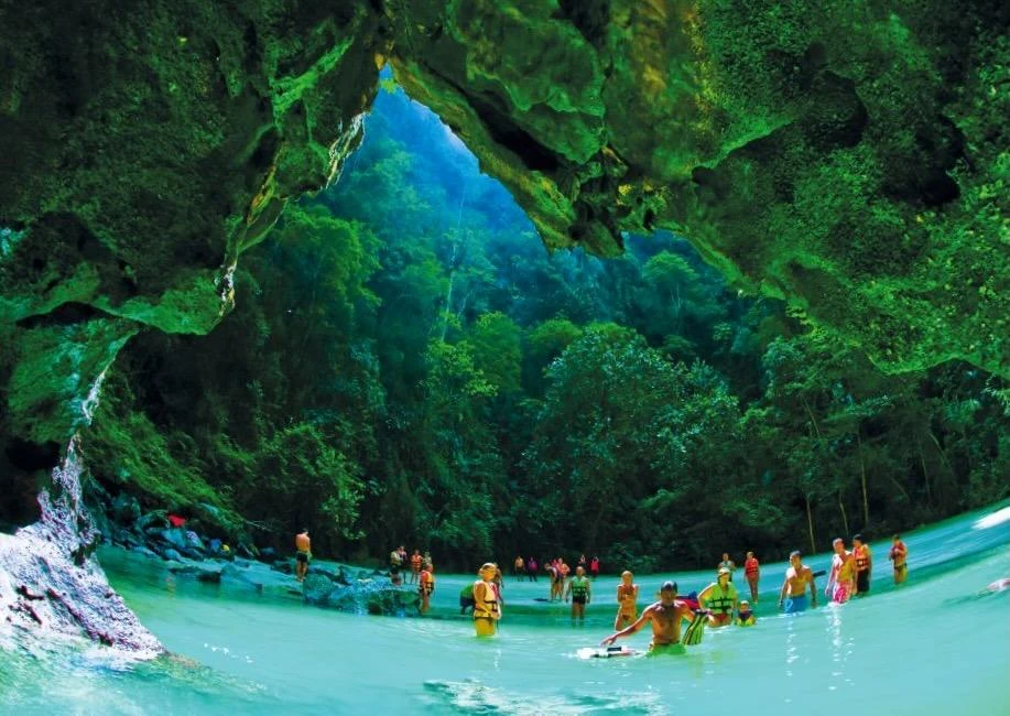 Транг, Таиланд 🇹🇭   🔹 Транг - провинция в Таиланде, расположившаяся на побережье Андаманского моря. 