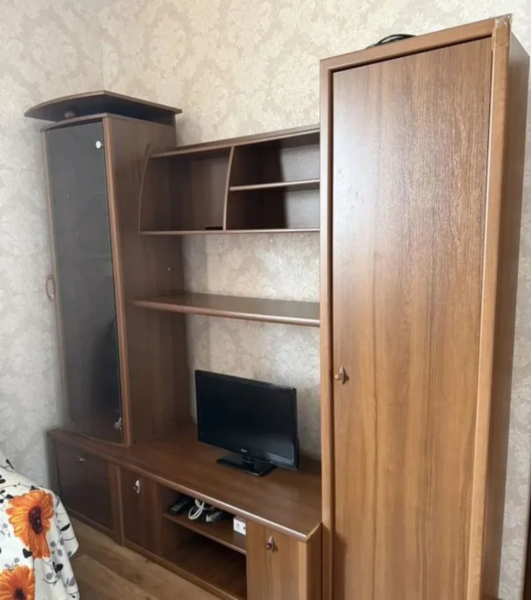 Стенка бу даром самовывоз