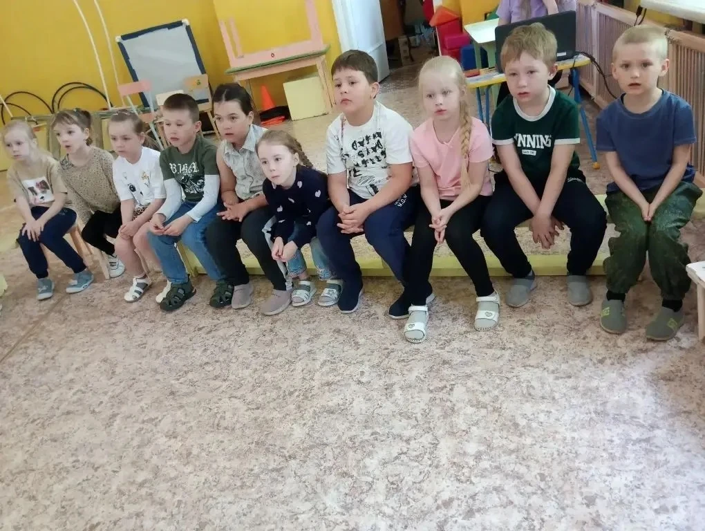 Сегодня в подготовительной группе прошёл необычный урок — финансовая грамотность! 🚀