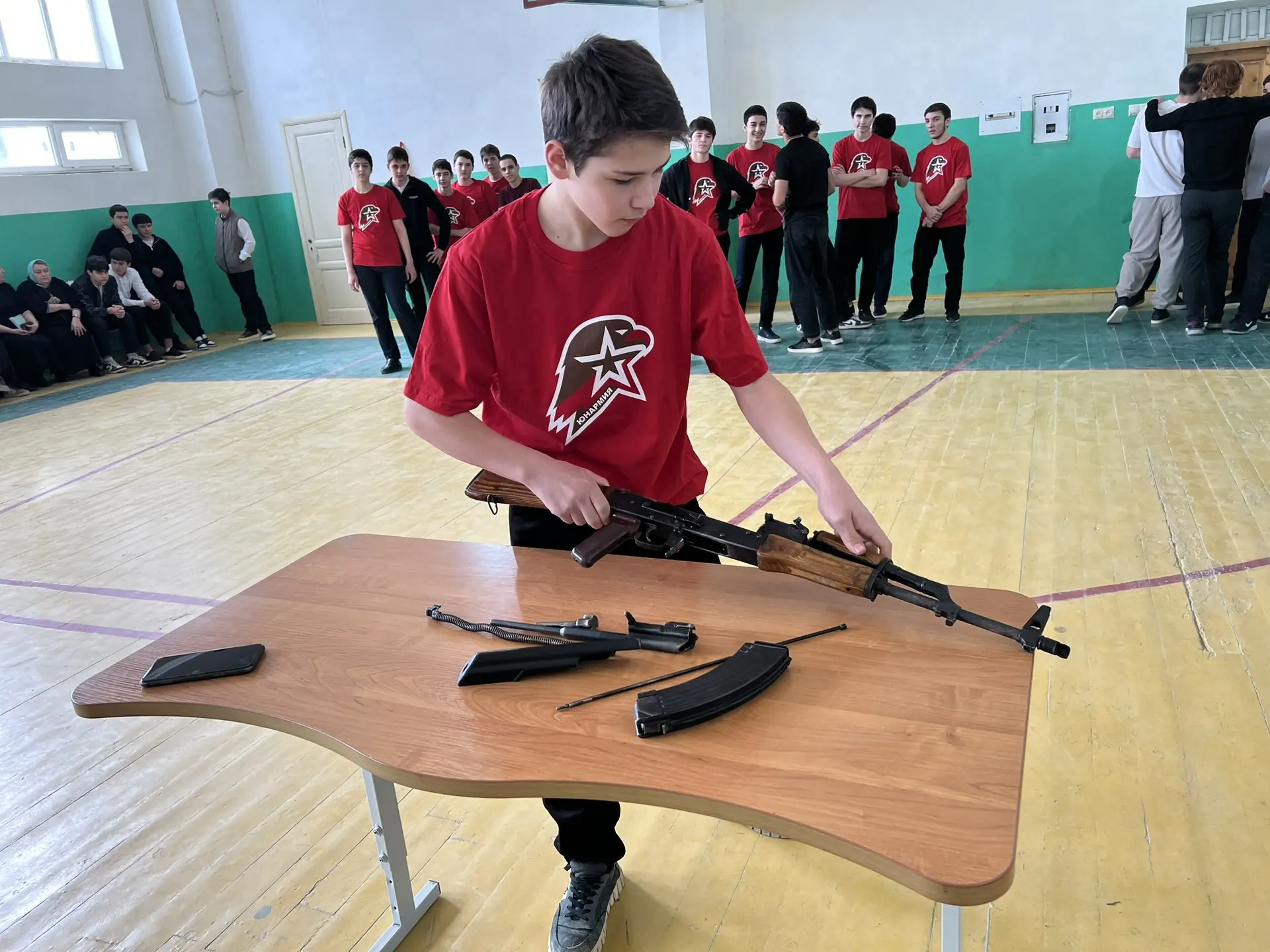 Накануне замечательного праздника Дня защитника Отечества в МБОУ «Манаскентская СОШ» прошла конкурсн