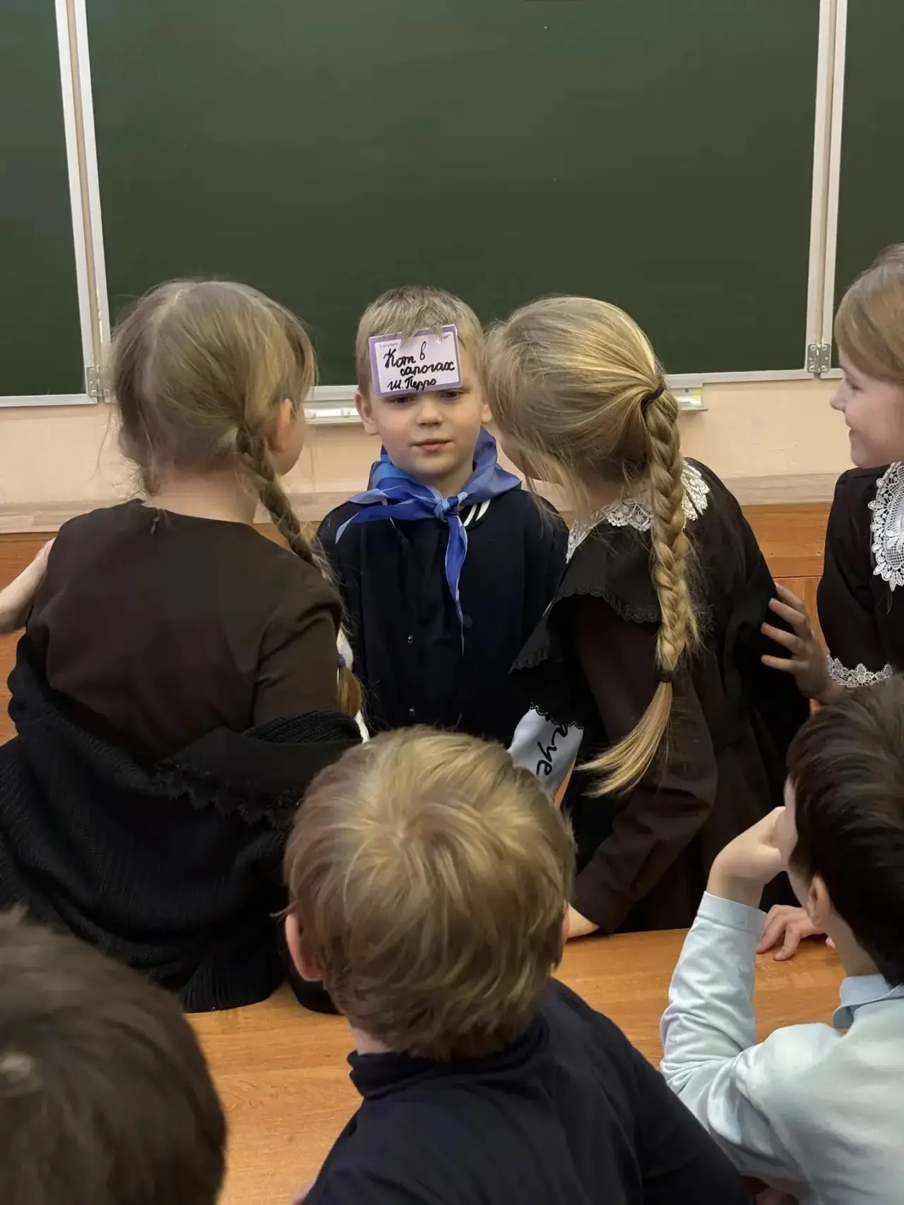 В рамках проекта «Орлята России» во 2Б классе прошла игра «Роль в истории».  Дети с удовольствием пр