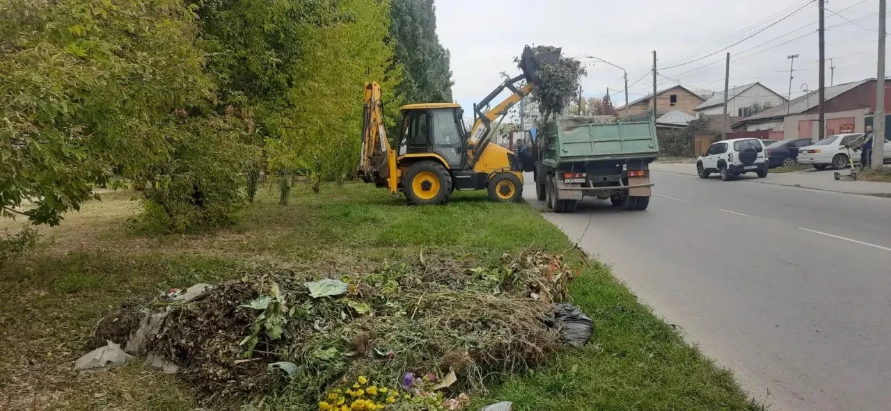 В Октябрьском районе прошёл первый осенний «Чистый четверг»