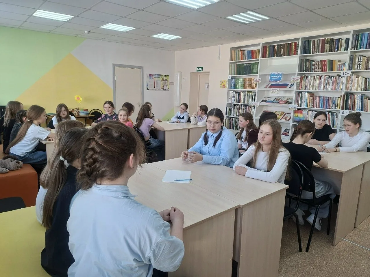 17 марта активистка "Движения Первых" нашей школы Шилова Елизавета учащаяся 5 класса ху...