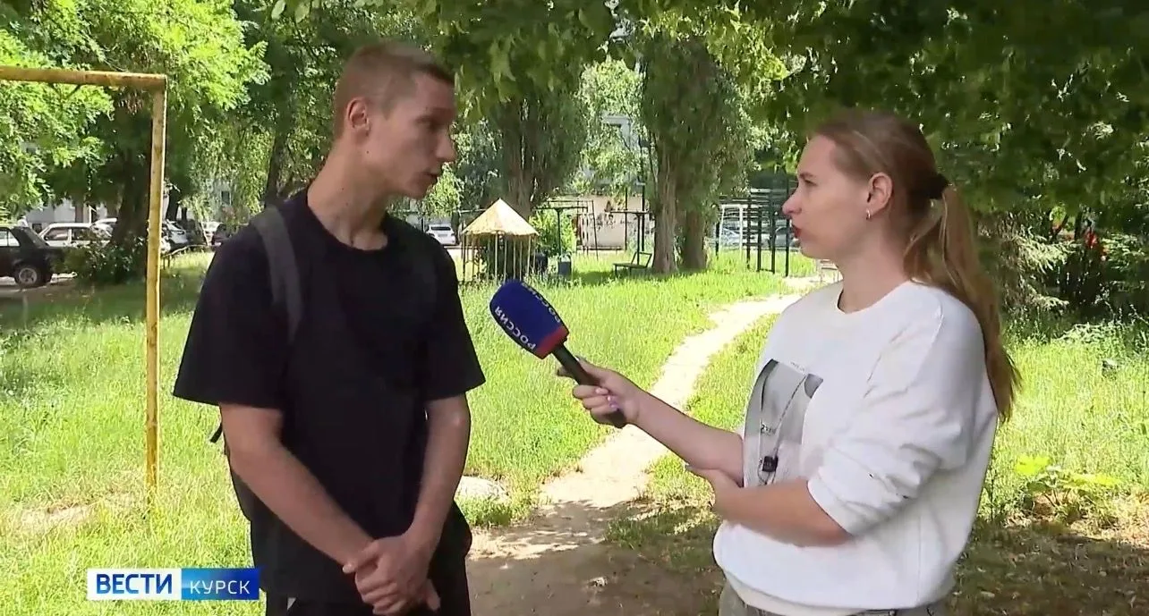Мэр Курска Евгений Маслов предложил помощь подросткам с устройством на летнюю подработку
Ученик наше