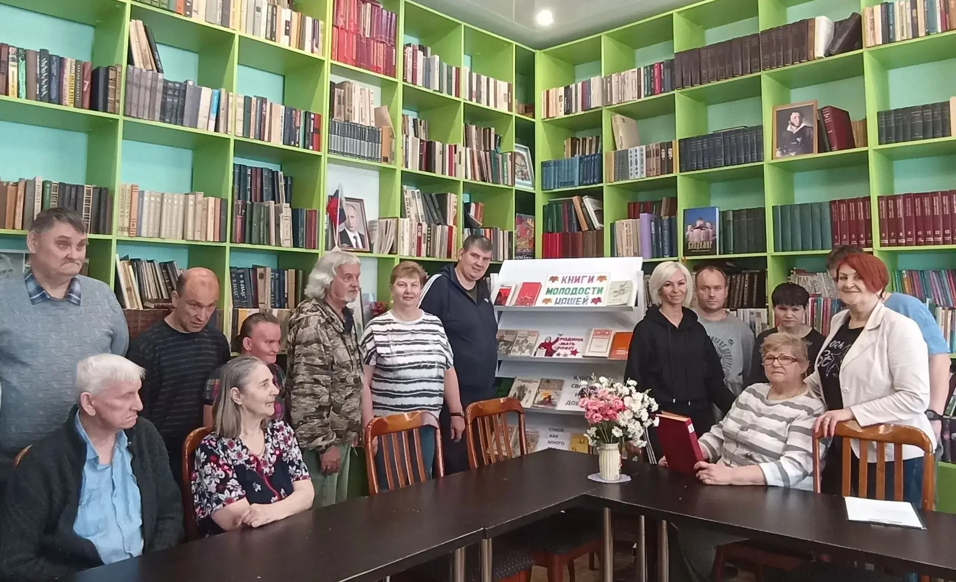Библиотека Собинского дома социального обслуживания: остров знаний и общения.