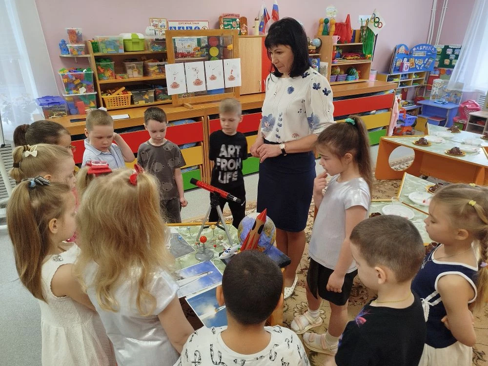 Знаете ли вы, что тема космоса может быть тесно связана с опытом про извержение вулкана?