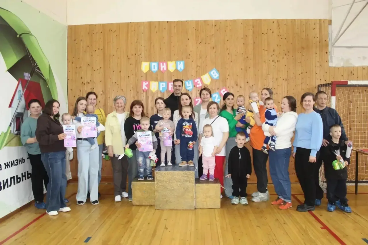 🎉В Шенкурске отметили День защиты детей весёлыми Гонками карапузов.