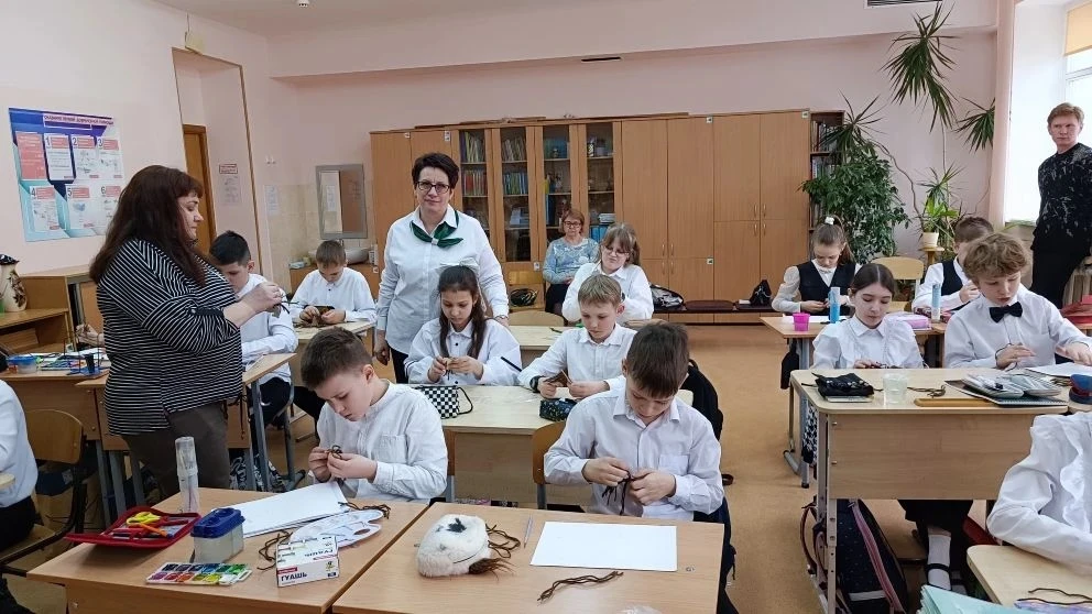 "Народу единство, что птице крылья!" 🇷🇺  🙌 Только посмотрите, какие необыкновенные уроки и внеклассн