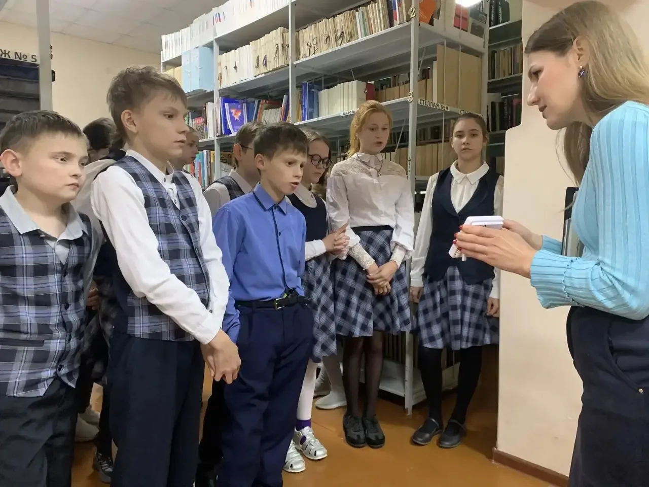 📙 Хранители памяти: знакомство с архивом.