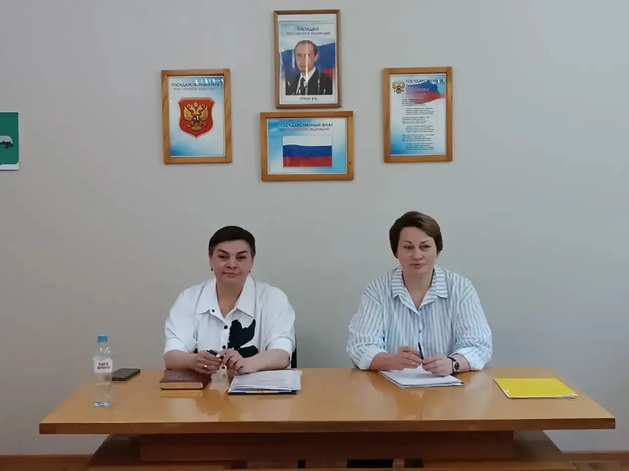 📑10 июня в деревне Усть-Паденьга  состоялась встреча руководства округа с местными жителями. 

Глав