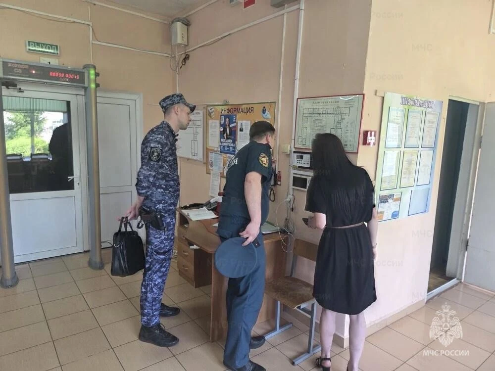 ⛑Специалисты МЧС России участвуют в комиссионных приемках оздоровительных лагерей  В Рузском муницип