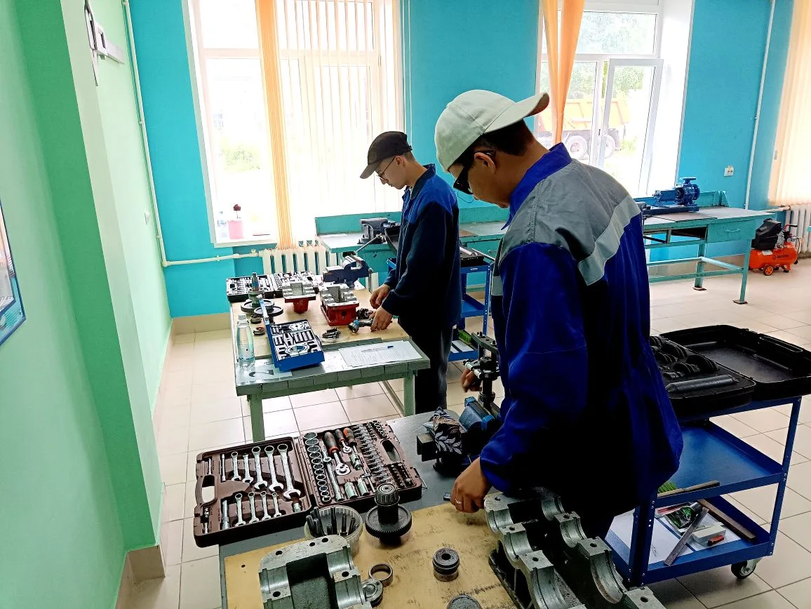 Старт демонстрационных экзаменов: студенты показывают мастерство!🛠️⚡

2 июня в нашем учебном заведе