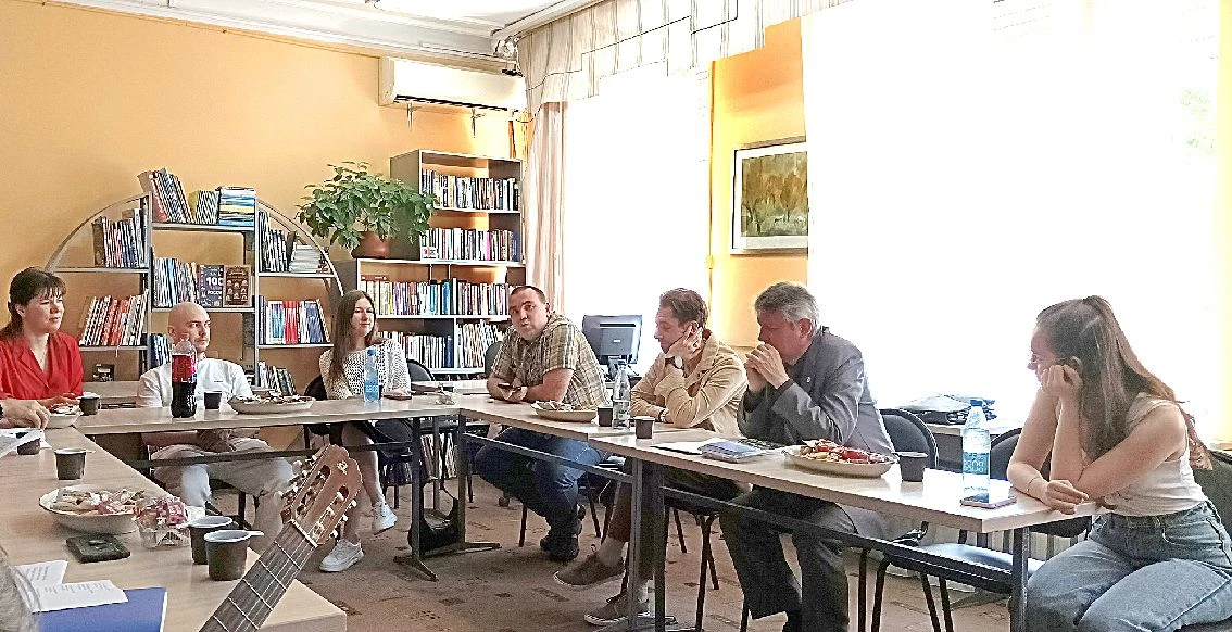 «МУЗЫКАЛЬНЫЙ МАРАФОН»   В Краснодарской краевой юношеской библиотеке им. И.Ф. Вараввы состоялся квар