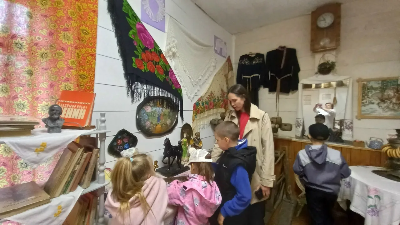 «День Первых»: приключения, знания и творчество в нашем лагере


Сегодня в нашем пришкольном лагере 
