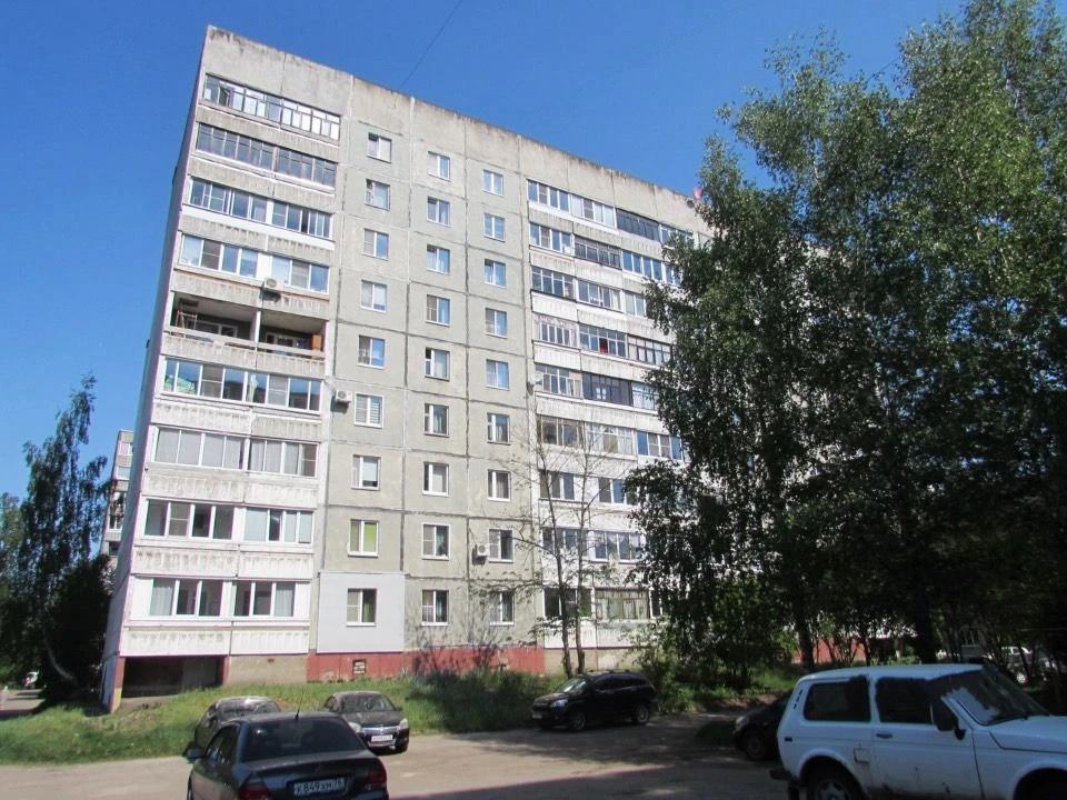 В Ярославле ведется капитальный ремонт крыши дома на улице Звездной
 
Продолжаются работы капитально