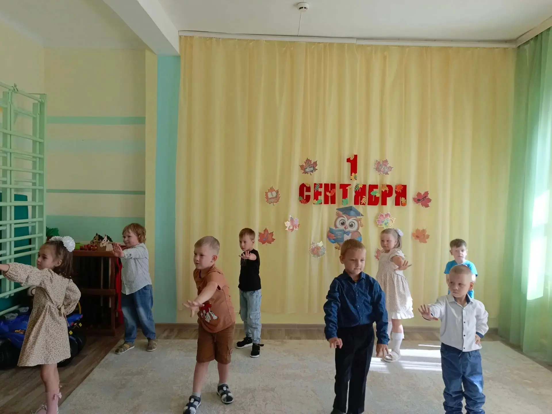"Семь нот сентября"- под таким названием прошёл праздник - День знаний.