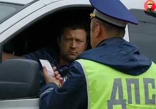 👮‍♂️ Инспектор требует полис ОСАГО не на телефоне: законно ли это в 2026 году? Вы офор...
