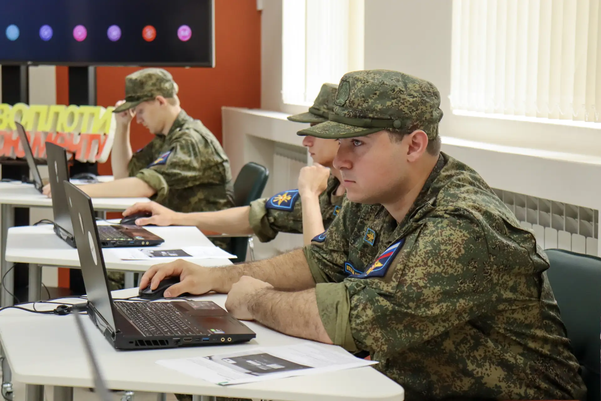 В МГТУ прошел чемпионат по военно-прикладному многоборью «Курсантский рубеж» 👏  📌 Участники соревнов