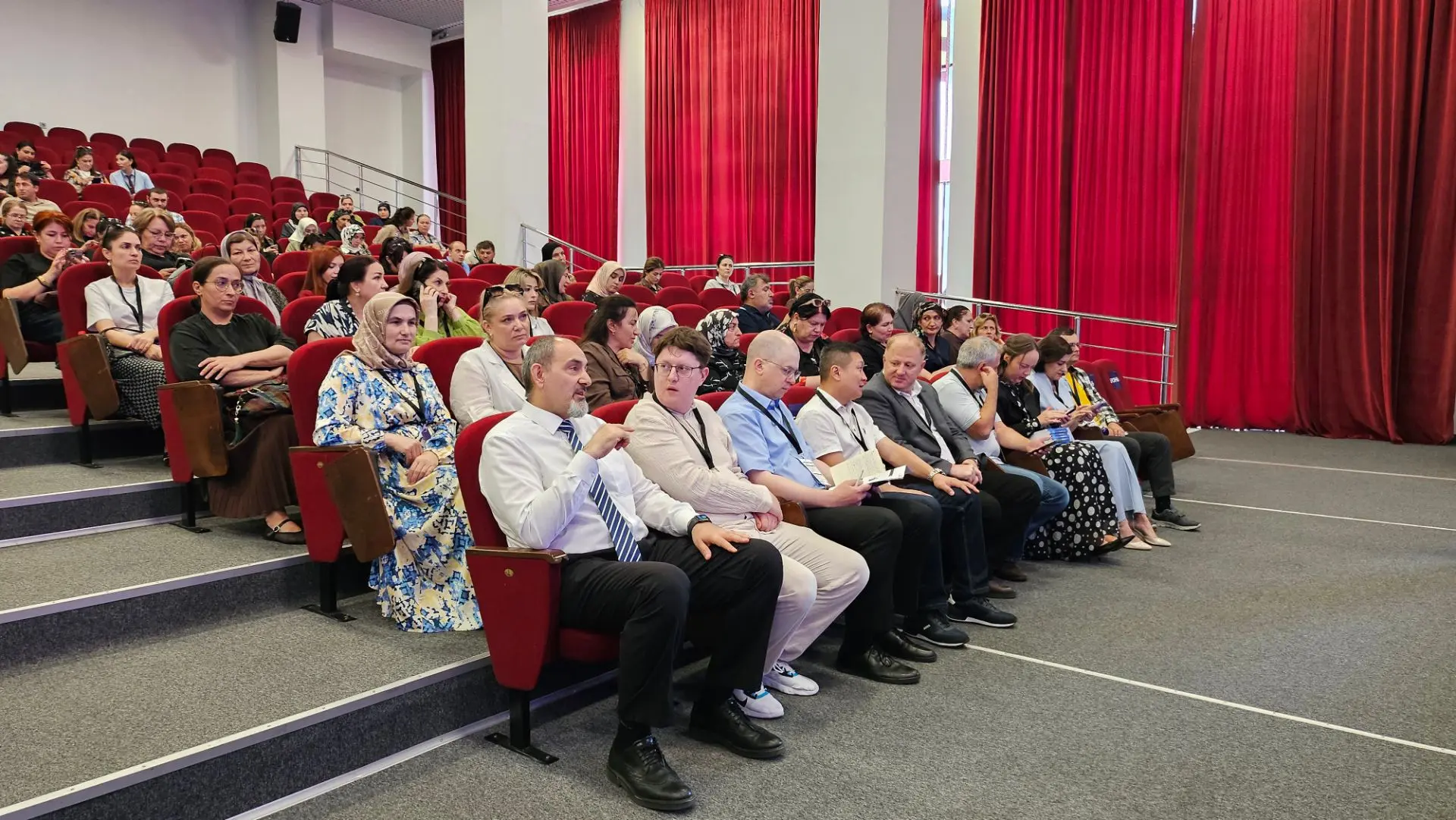 II Республиканский съезд учителей информатики: шаг к развитию цифрового образования⚡️