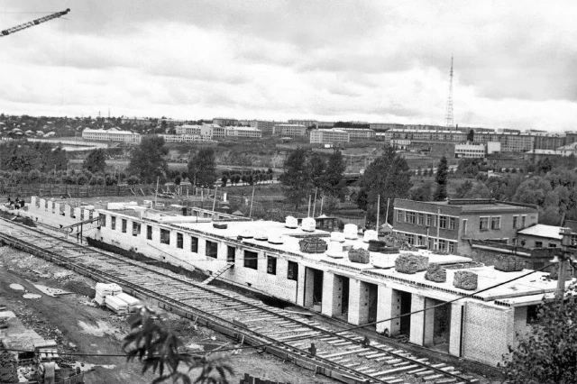 Строительство Бурденко №9, 100-квартирного дома, Завода им. Ефремова. Фото 1968г.