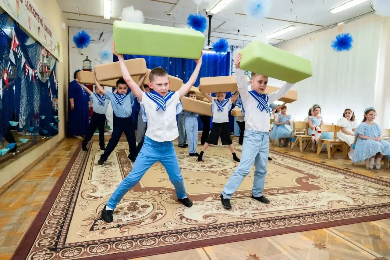 Семь футов под килем, дорогие выпускники дошкольных групп!  🌅 Пойти в школу — это как отправиться в 