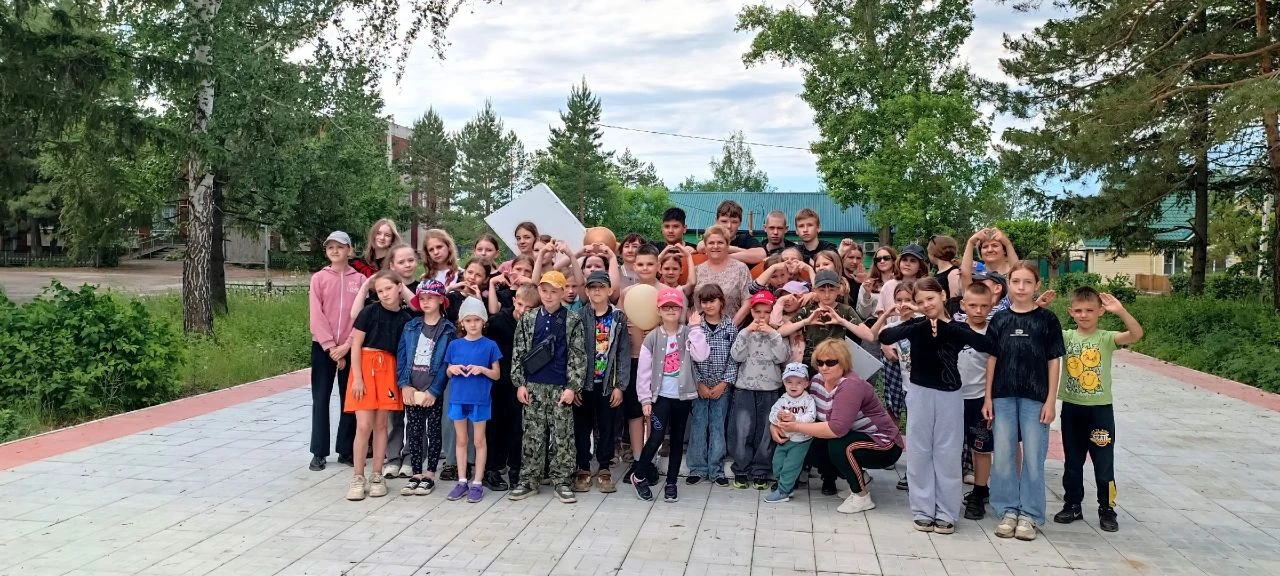 День защиты детей в пришкольном лагере 🤩

В первый день лета наши ребята не скучали! Для них прошла