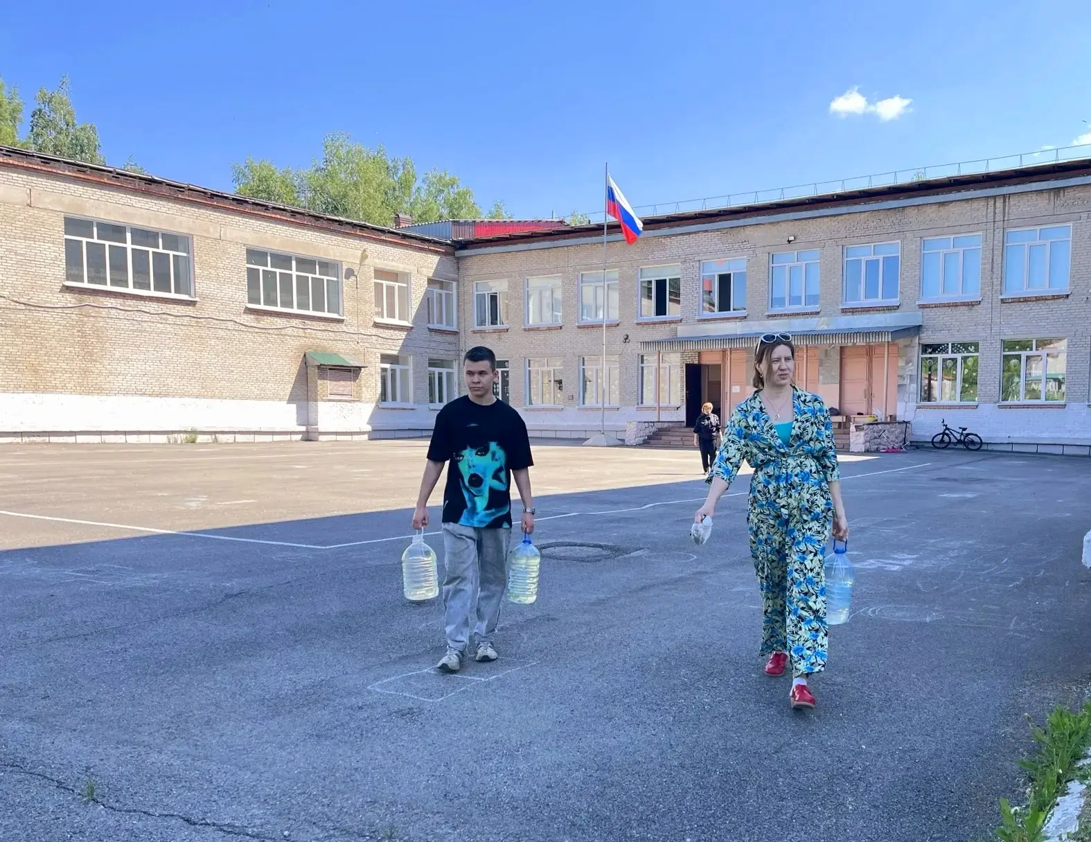 Выпускники 11 класса нашей школы: Гладченко Александр, Константинов Константин, Кротов Никита, Лялин