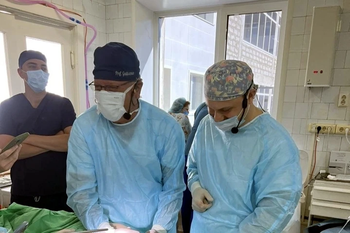 🏥 В Петрозаводске 12 часов оперировали шесть пациентов