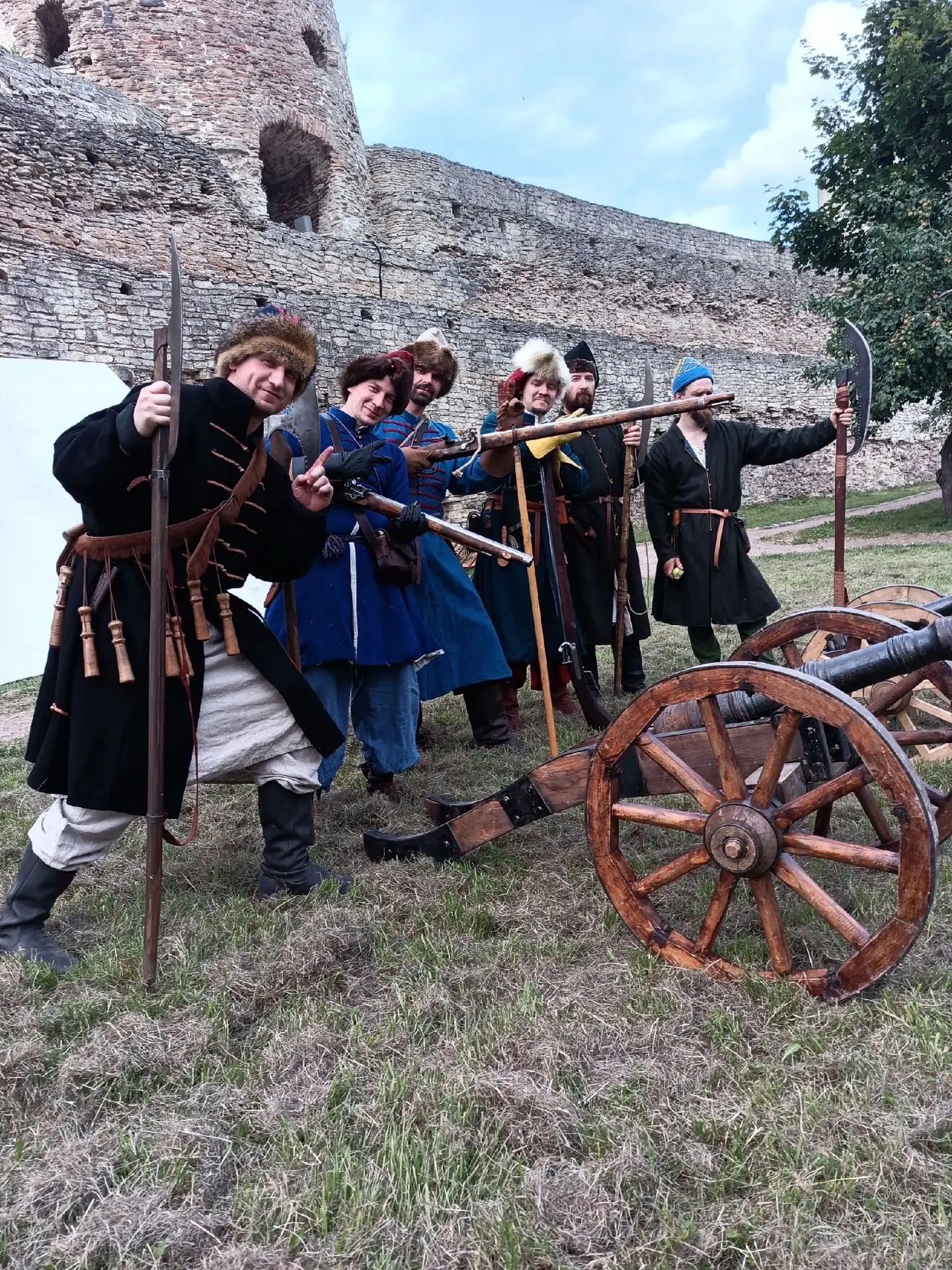 💬 Вперед, в историю!