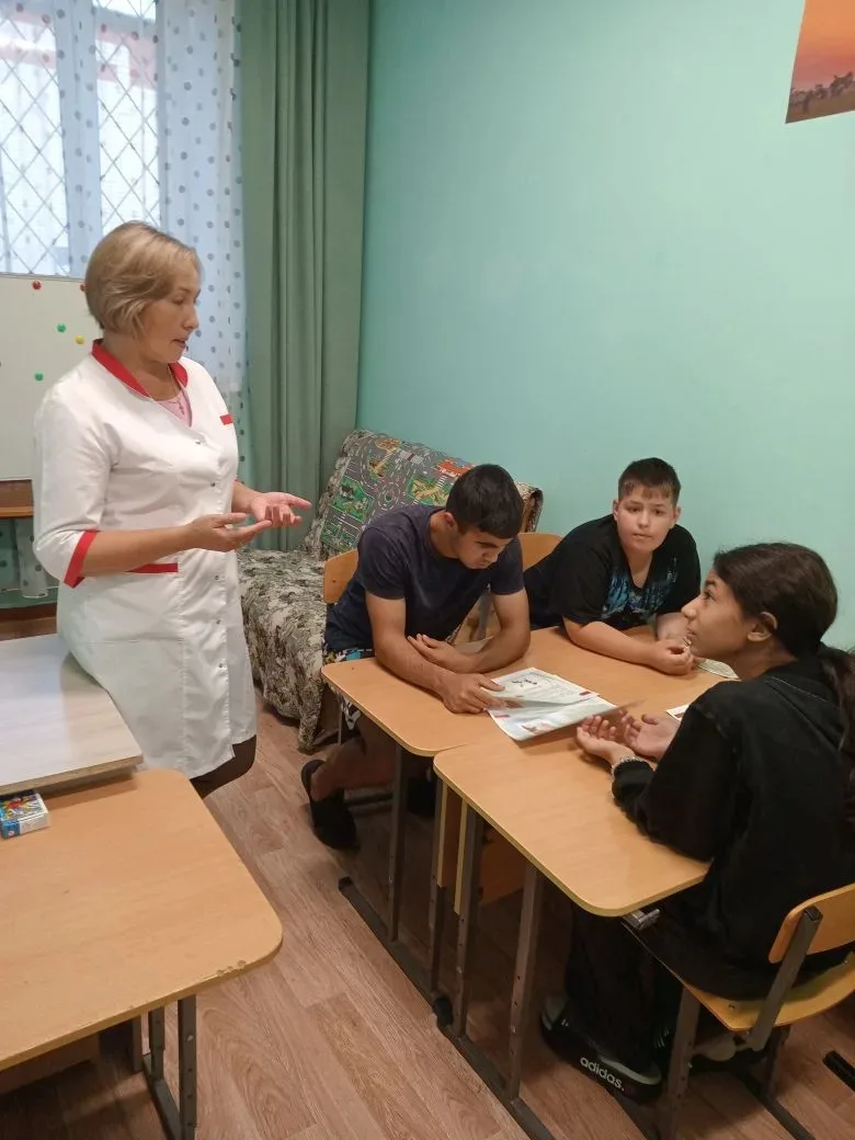 ✅Сегодня медсестра нашего Центра провела беседу с детьми о бешенстве. Она объяснила, чт...